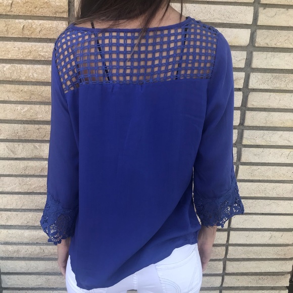 Gorgeous ♡ Crystal Lace Top - Picture 2 of 7